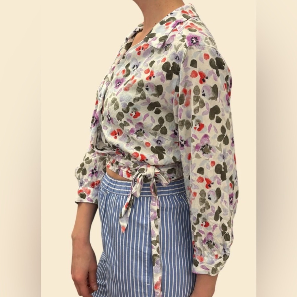 Frank & Oak Floral Tie-Front Blouse - White and Purple, green - size small - Picture 4 of 13